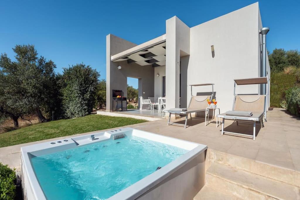 Villa Pettegola Tenuta Il Cavaliere Di Italia Noto- Vista Mare Mini Piscina Idromassaggio Zewnętrze zdjęcie